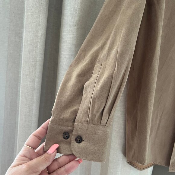 Men's Croft & Barrow Faux Tan Suede. Long Sleeve, Button Down, Size Large - Picture 2 of 9